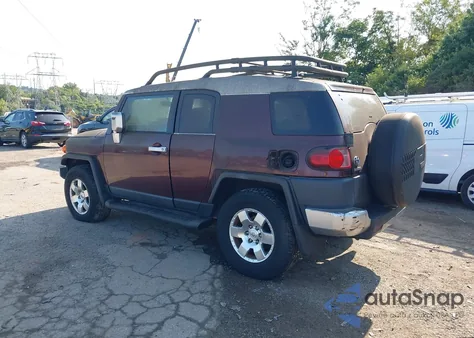 2007 Toyota Fj Cruiser z USA, uszkodzony, nr VIN JTEBU11F270010993